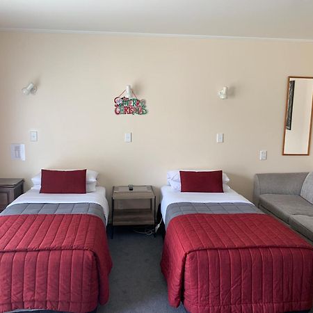 Amber Court Motel Те-Анау Екстер'єр фото